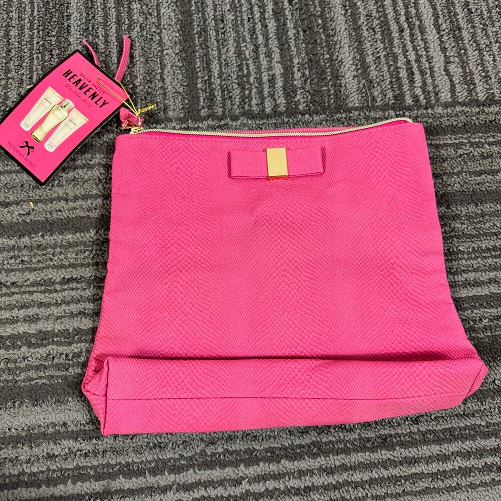 Victoria’s Secret Dream Angels Heavenly Hot Pink Cosmetic Clutch Wristlet NWT - Picture 2 of 8